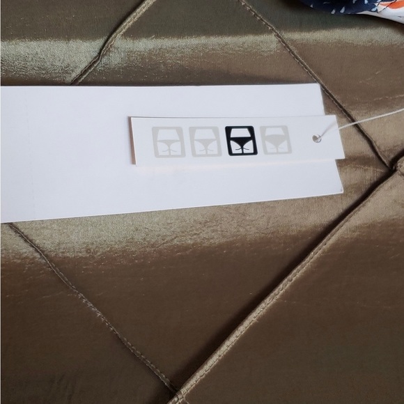 SWIM MASHUP: NWT- Lot of Roxy ‘Lillie’s’ and Sun & Sea Side Tie Bikini Bottoms - Picture 7 of 12